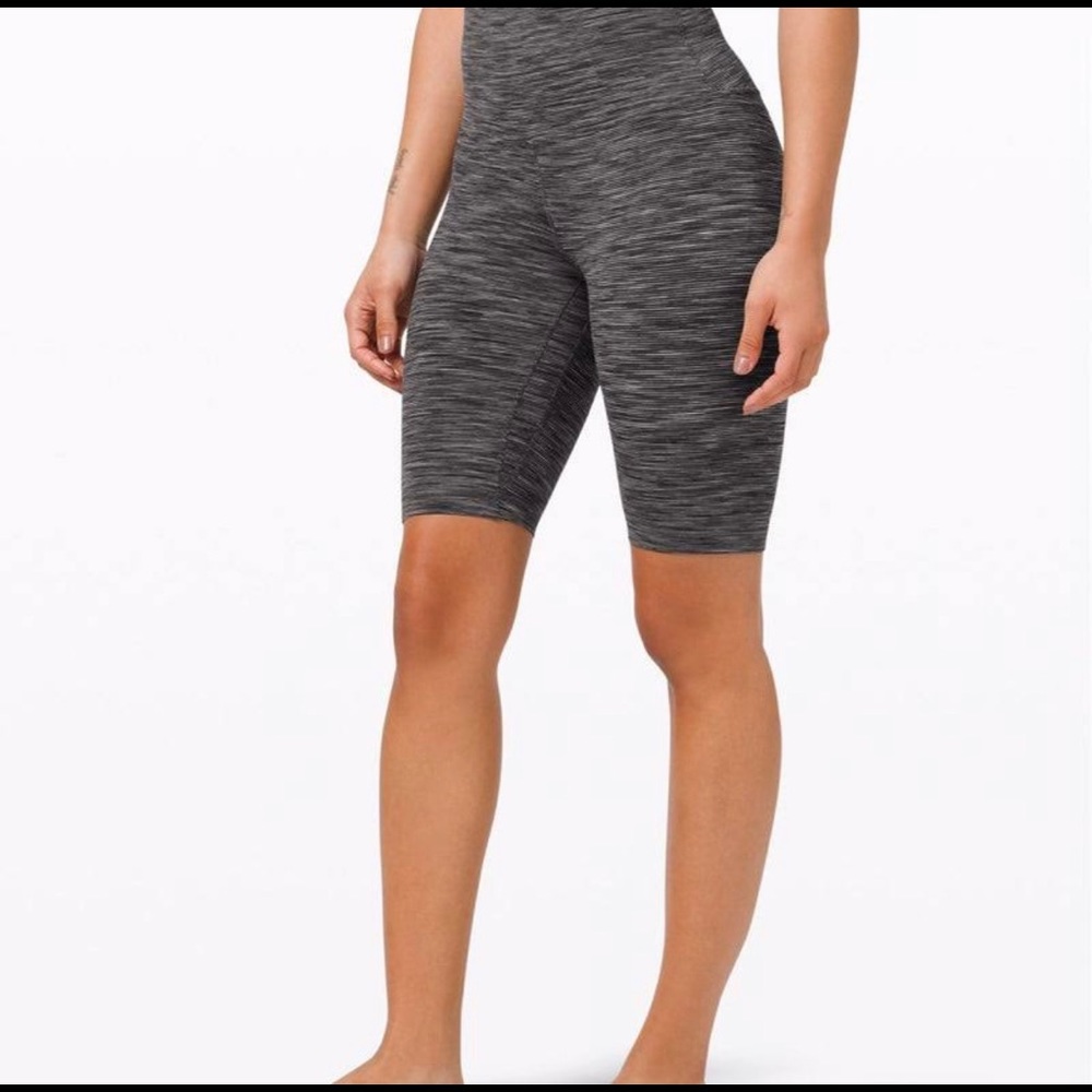 Lululemon 10” Align Shorts size 10